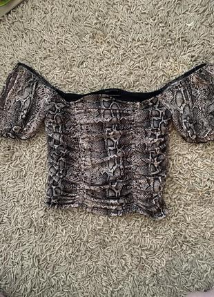 Топ urban outfitters
