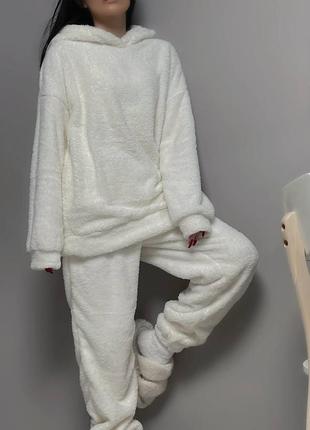 Теплий та дуже м’який костюм для дому та сну встигни викупить)