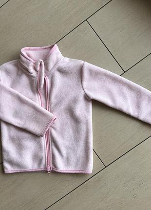 Фліска на дівчинку