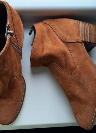 Женские замшевые сапоги/ботильоны tamaris р.38