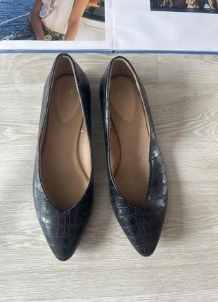 Черные туфли балетки