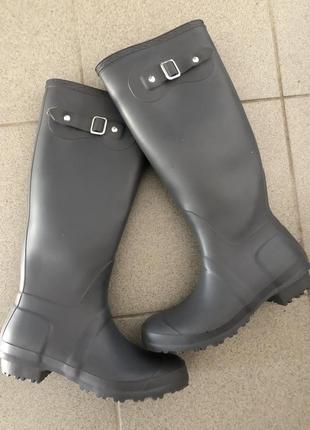 Резиновые сапоги