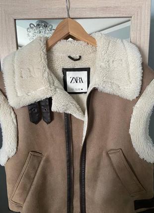 Жилетка zara