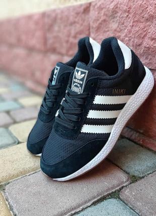 Женские зимние кроссовки showroom adidas iniki
