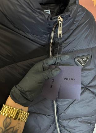 Женская куртка prada пуффер