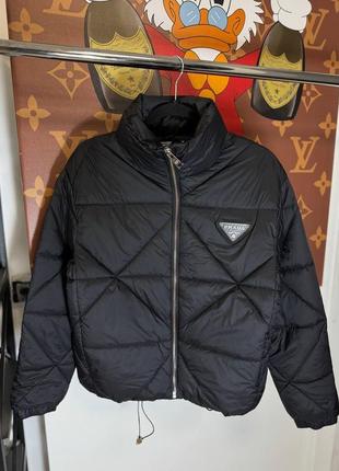 Женская куртка prada пуффер