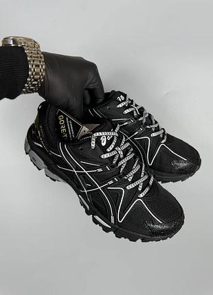 Отличные кроссовки от asics
