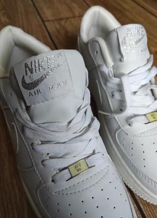 Кроссовки белые nike air force 6