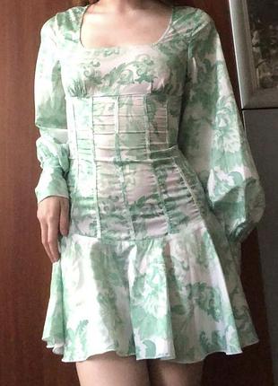 Сукня prettylittlething з імітацією корсету