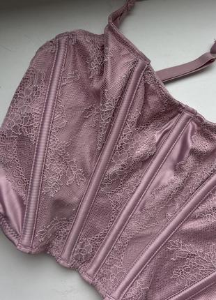 Нежный корсет