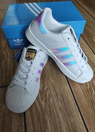 Кроссовки superstar