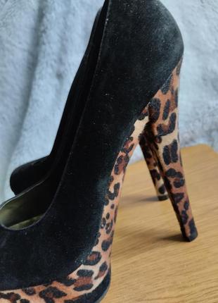 Туфлі замшеві тигрові на каблучці та підйомі select9 фото