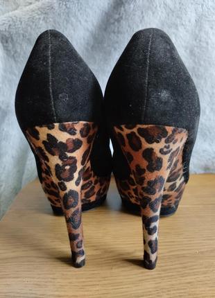 Туфлі замшеві тигрові на каблучці та підйомі select6 фото