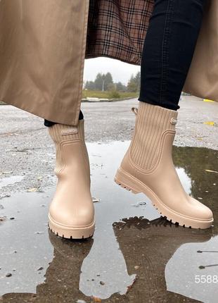 Резиновые сапоги 💦💦💦