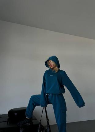 Костюм женский с капюшоном белый / костюм женский с крупными карманами / костюм женский стильный с кармашками есть обмен / костюм с капюшоном