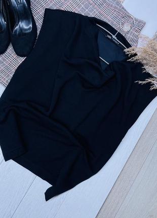 Черная трикотажная футболка zara m oversize футболка с подплечниками свободная футболка зара