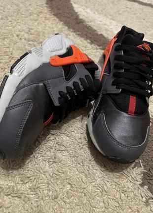 Кросівки nike jordan huarache