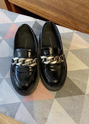 Туфлі на дівчинку