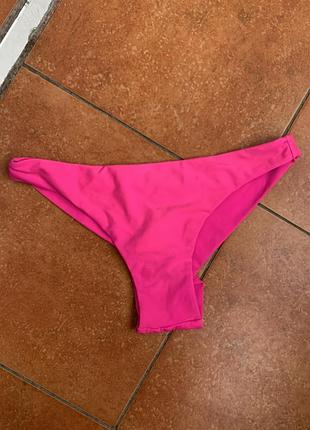 Розовые трусики от купальника