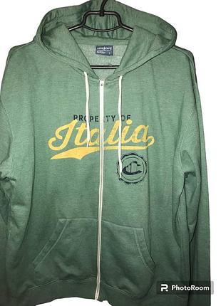 Спортивная кофта на размер l.