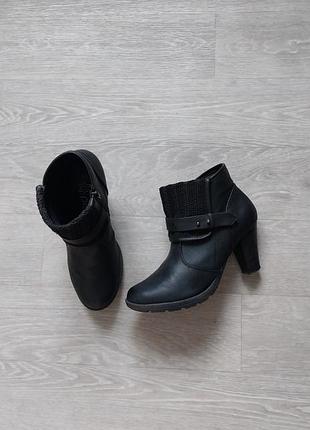 Осінні демісезонні черевики plato