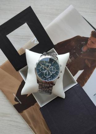 Чоловічий годинник у стилі boss silver
