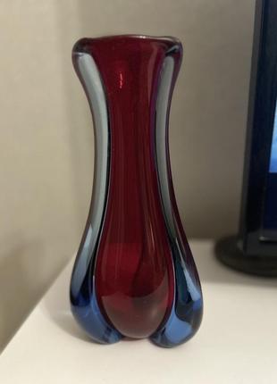 Винтажная ваза цветное гутное стекло красивая ваза