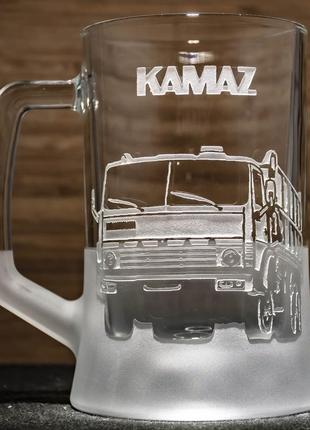 Подарунок водію - бокал для пива з гравіюванням вантажівка камаз