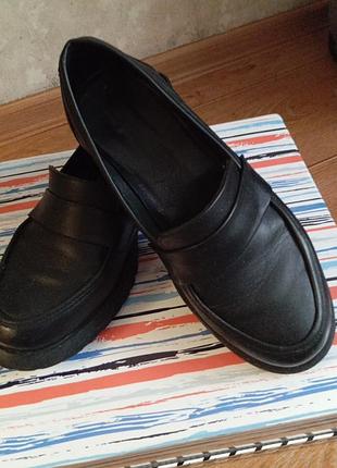 Лоферы туфли