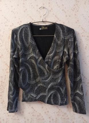 Нарядная блуза с плечиками