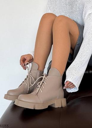 Женские демисезонные ботинки