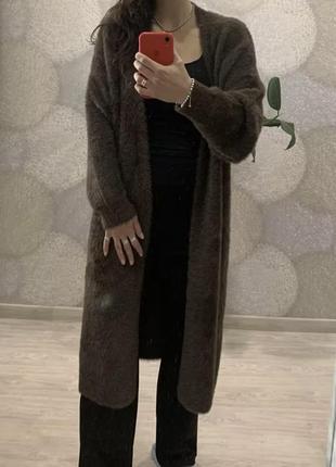 Кардиган коричневый.