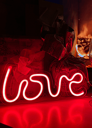 Неоновая led вывеска "love" neoflexglow 29x11 см