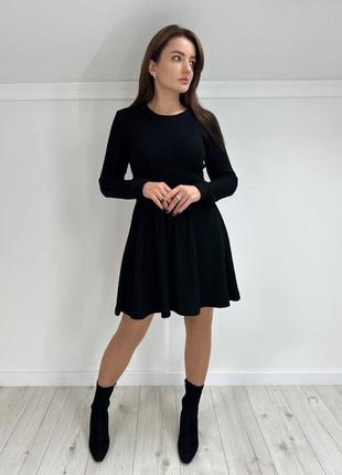 Вязаное платье