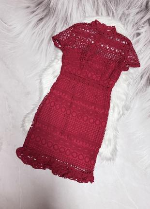 Платье кружевное love triangle m 38