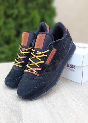 Мужские качественные и стильные кроссовки для мальчиков reebok classic черные на черной подошве