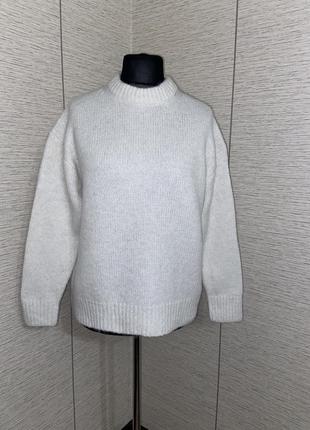 Стильний светр zara білого кольору 3