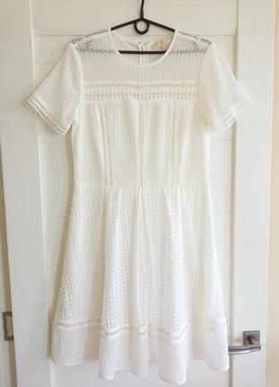 Белое кружевное платье от michael kors9 фото