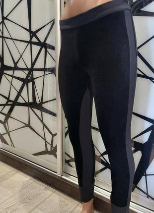 Бархатные лосины, брюки черного цвета от zara 40-42