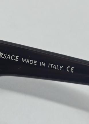 Очки в стиле versace женские солнцезащитные черные с градиентом с золотым логотипом6 фото