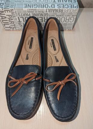 Clarks туфлі лофери шкіра 40 р по устілці 26 см ширина 8.5 см ідеальний стан3 фото