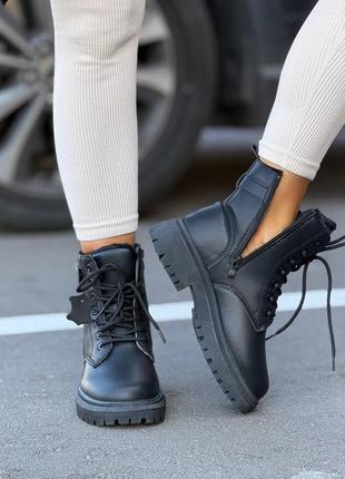 Зимові черевики жіночі утеплені хутром чорні шкіряні