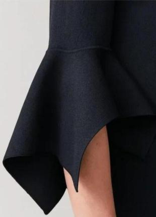 Жіноча сукня шведського бренду cos
розмір 34,xs.6 фото