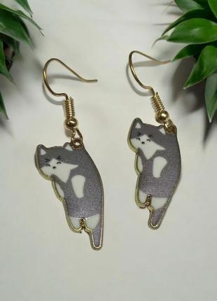 Сережки миле кошеня