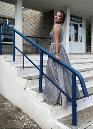 Випускна сукня