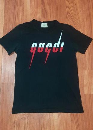 Мужская уникальная футболка gucci с большим лого