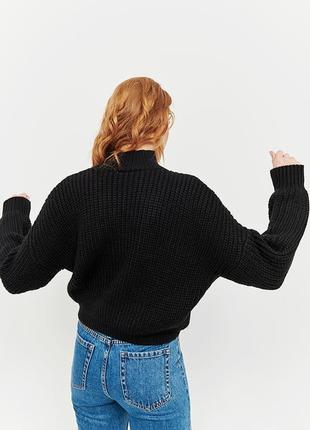 M свитер оверсайз короткий женский черный теплый зимний с горловиной гольф