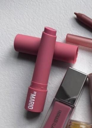 Бальзам плампер для сияния губ makeup by mario moistureglow plumping serum lip balm pink glow