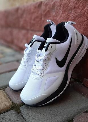 Женские зимние кроссовки nike flykit racer1 фото