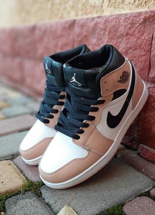 Жіночі зимові кросівки nike air jordan 1